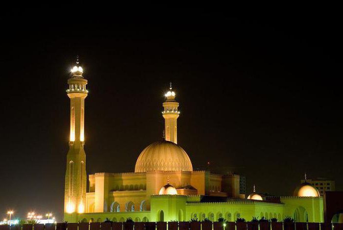 Al Fatih es una mezquita que vale la pena ver ...