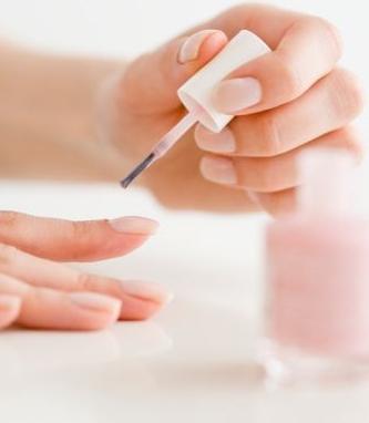Hongo en las uñas de las manos: una descripción de la enfermedad y el tratamiento